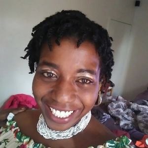 Meet your Posher, Angeline